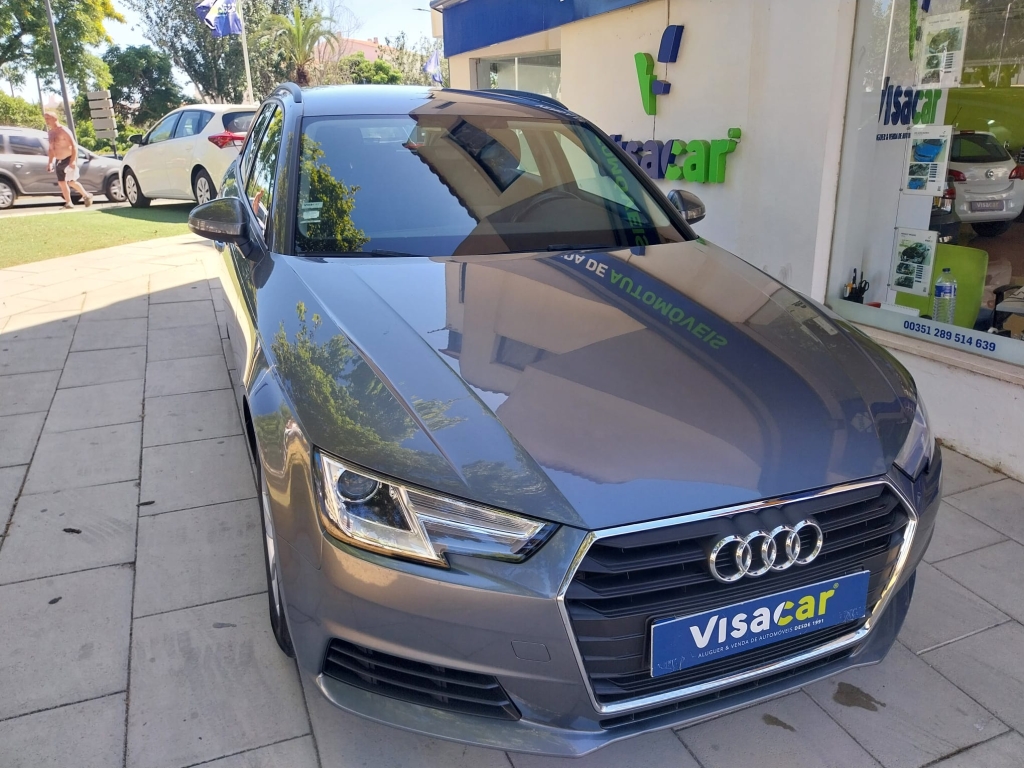 Audi A4 Avant Advance